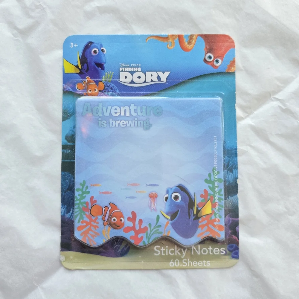 🍒 5/$20 new Disney Pixar Finding Dory Sticky Notes Pad Scrapbook Crafts Kids - Picture 1 of 3